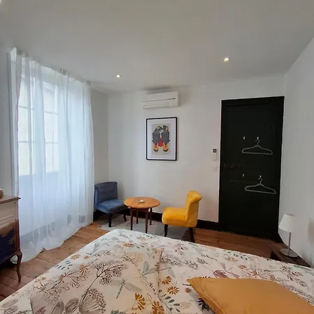 La Maison De Lau 住宿加早餐酒店