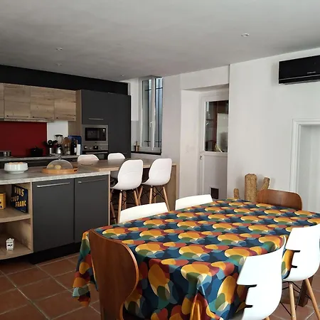 La Maison De Lau Bed & Breakfast