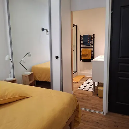 La Maison De Lau Bed & Breakfast 3*
